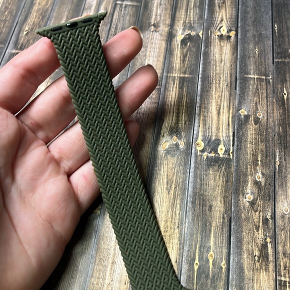 5for$10 Green Zigzag Textured Silicone 42/44/45/49mm Apple Watchband Accessories - Picture 3 of 4